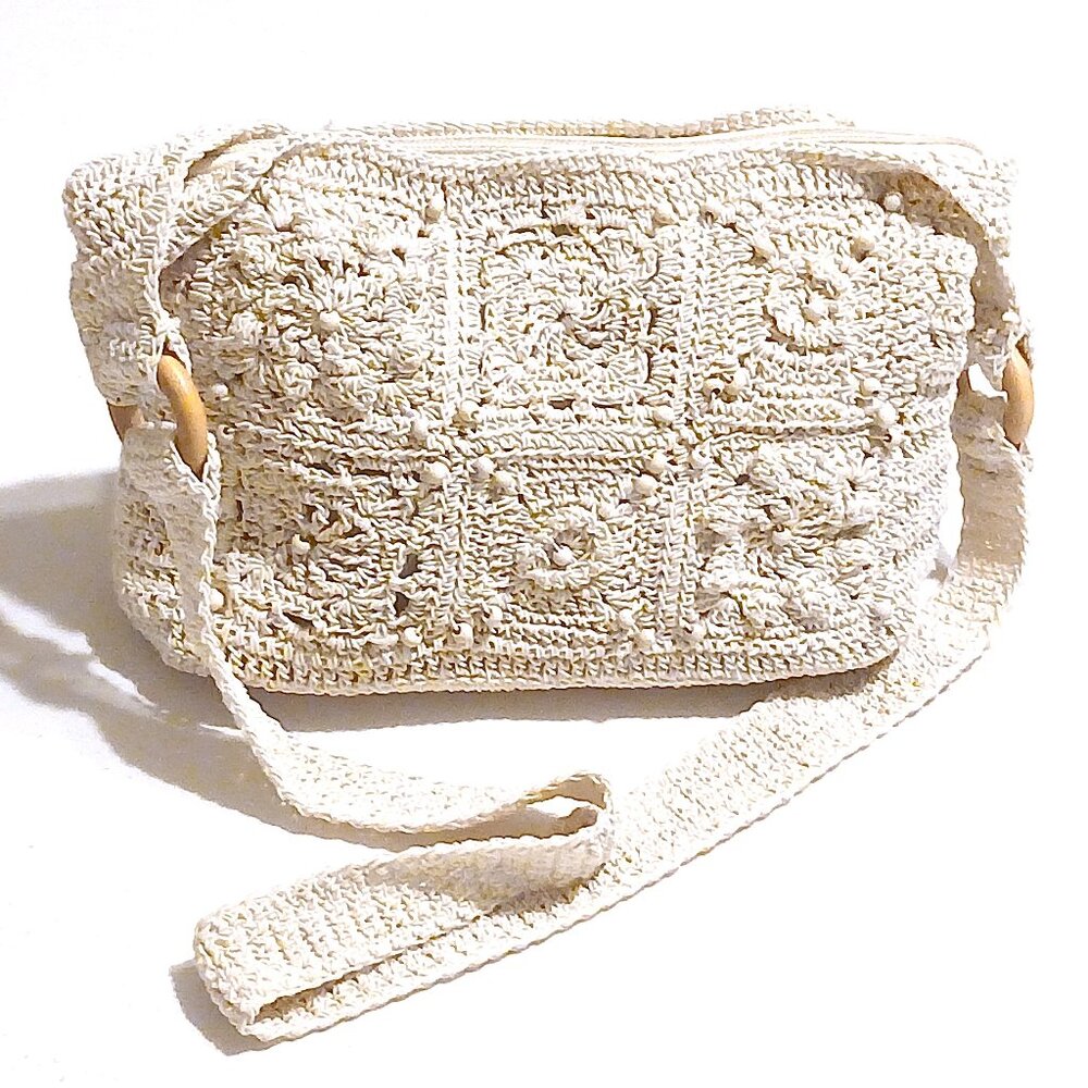 Boho Crochet Crossbody Purse – Cream Woven Shoulder Bag – Zip Top